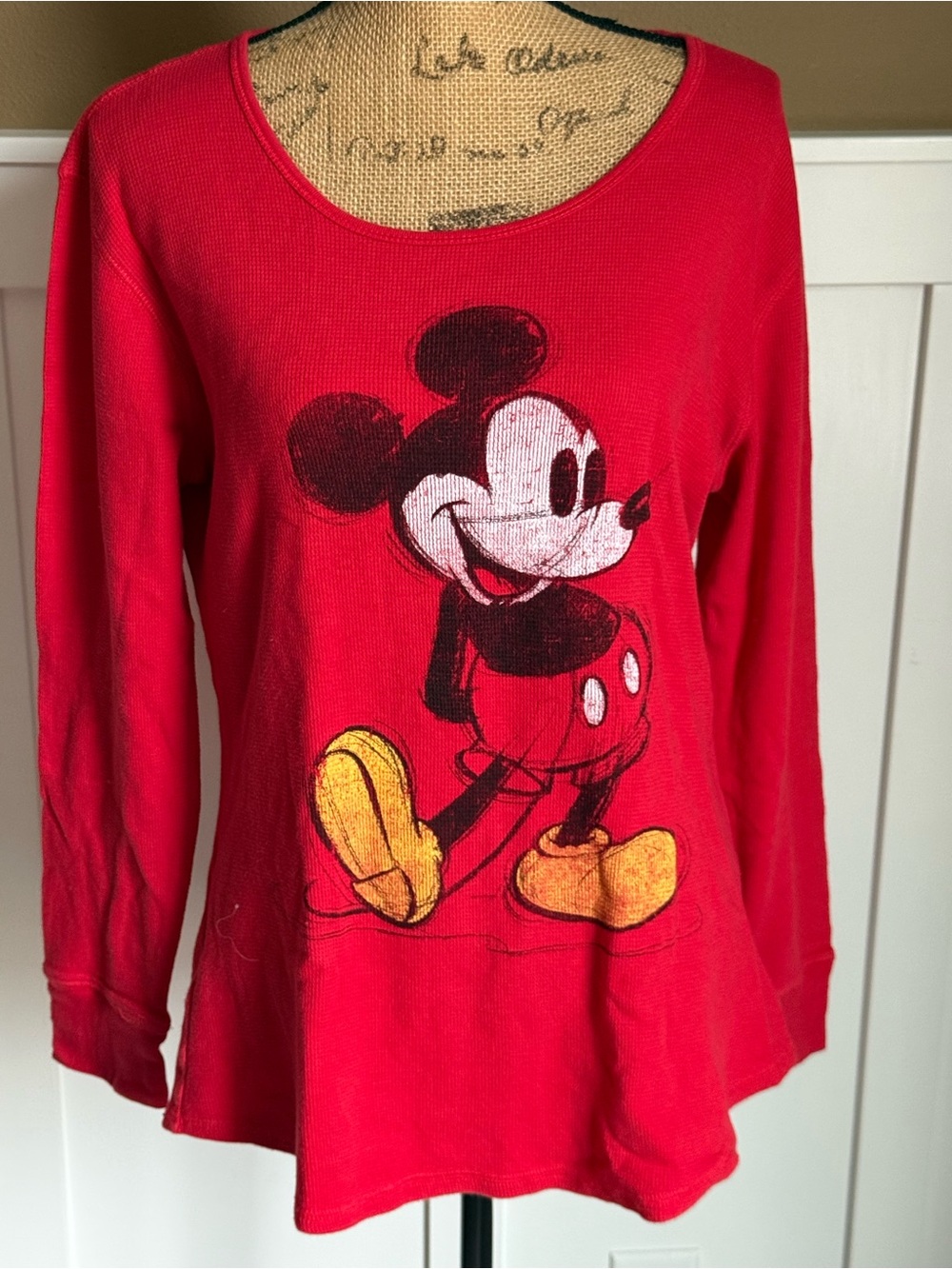 Disney Store Mickey Mouse Waffle Knit Long Sleeve Graphic Tee XL Y2K Casual